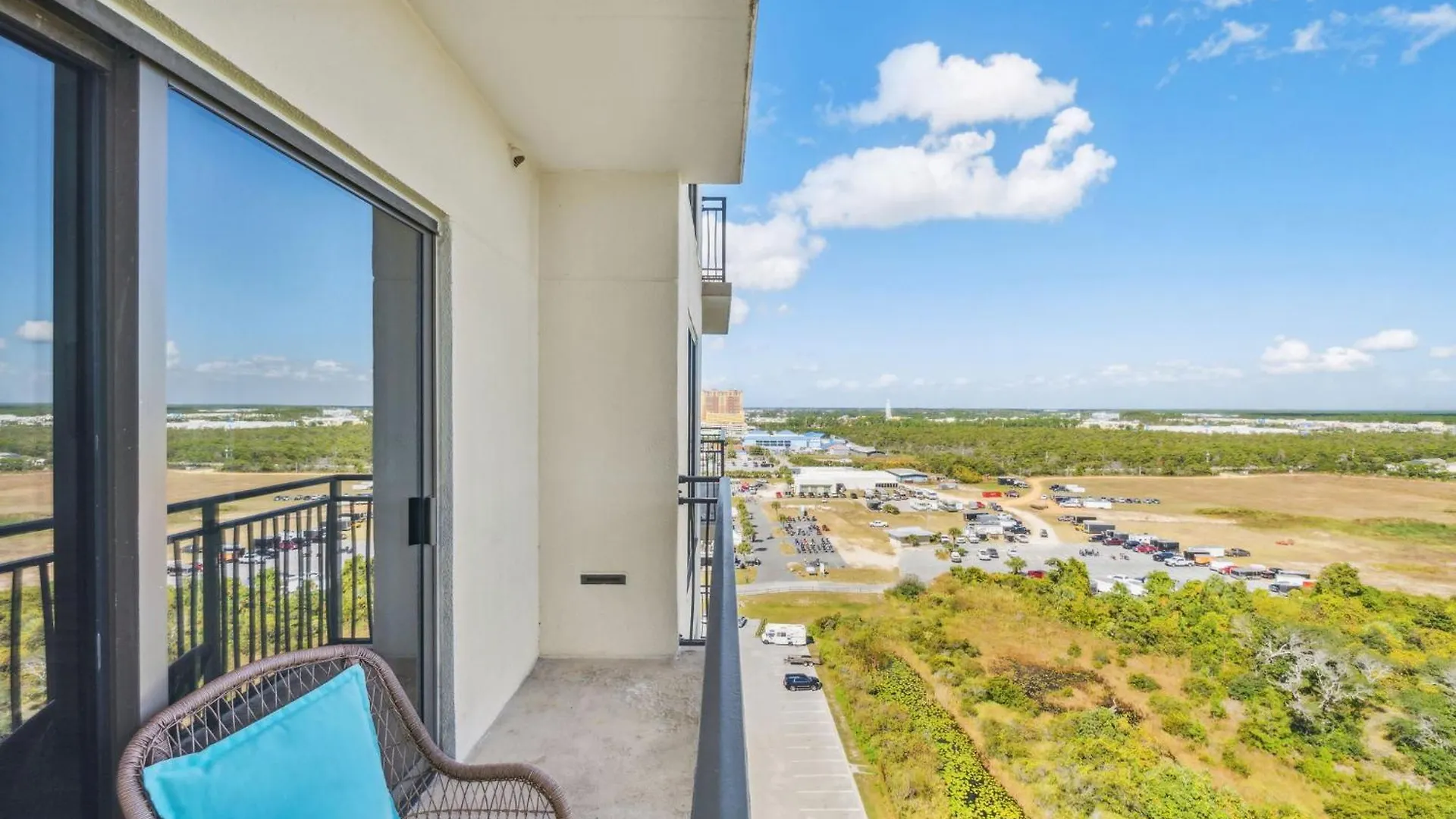 Origin 1213 - Studio King - Amazing Value By Beach Haven Vacation Rentals Panama City Beach