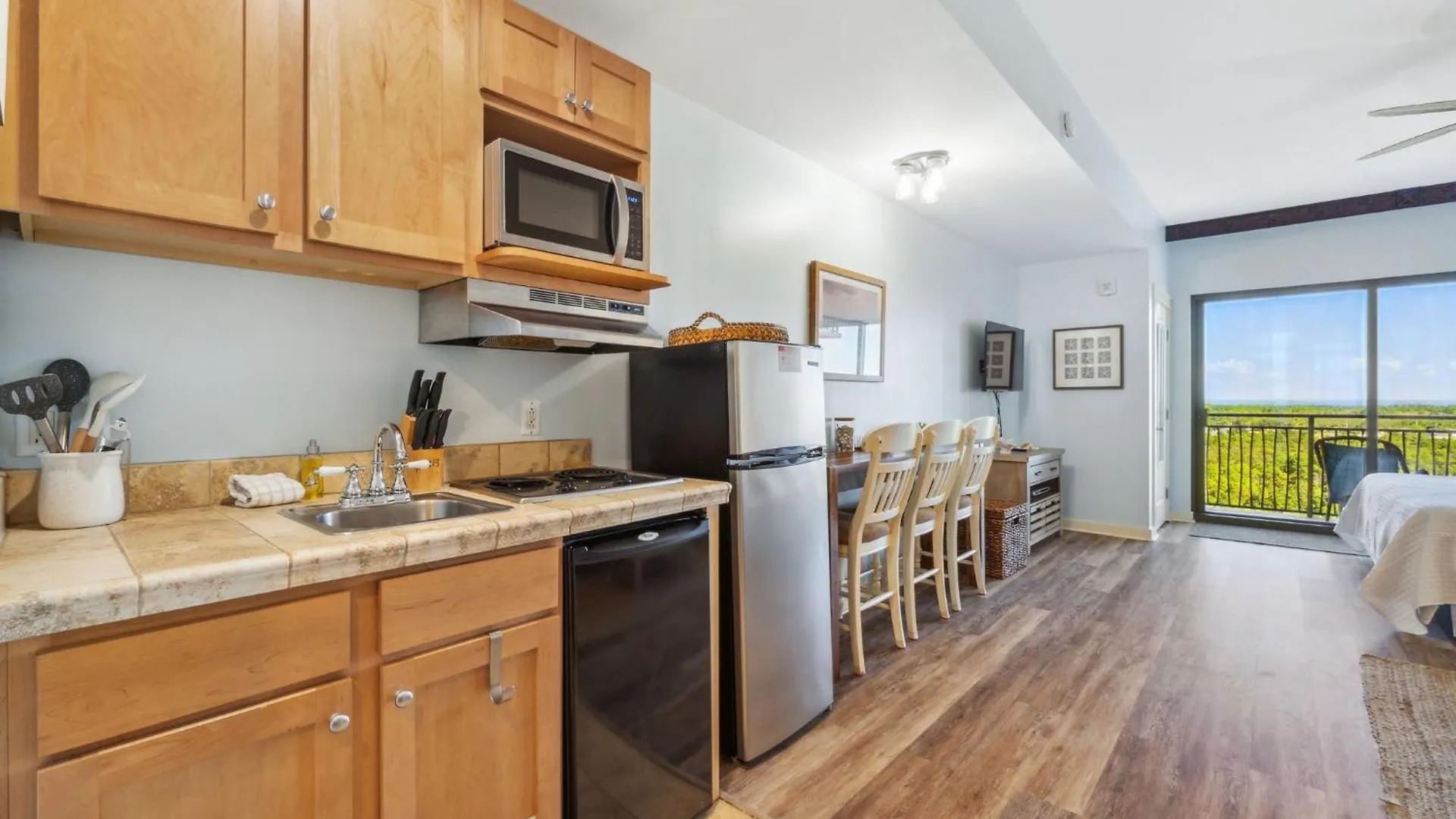Origin 1213 - Studio King - Amazing Value By Beach Haven Vacation Rentals Panama City Beach